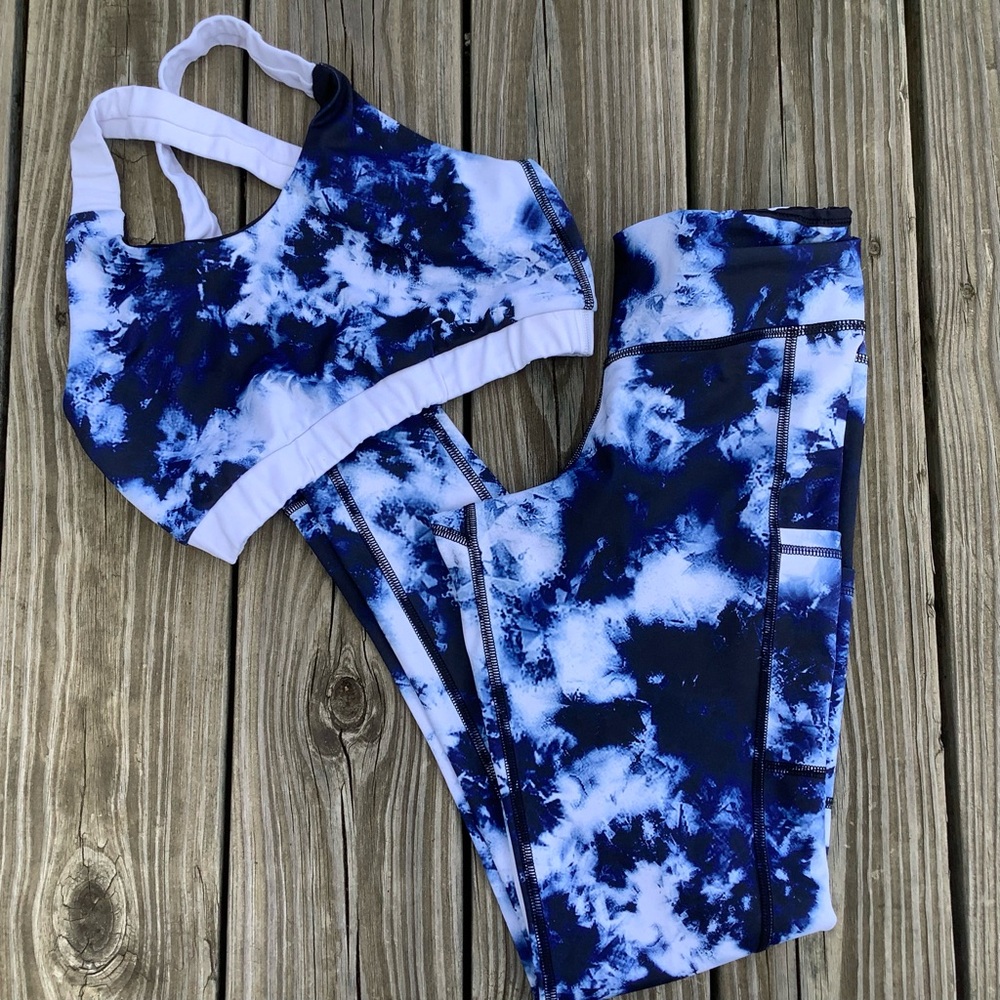 Bend Active Athletic Leggings and Matching Sports Bra - Size Small